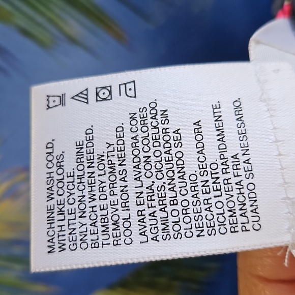 Secret treasures silky nighty black with 🌹 roses 1XL black roses - Picture 5 of 7